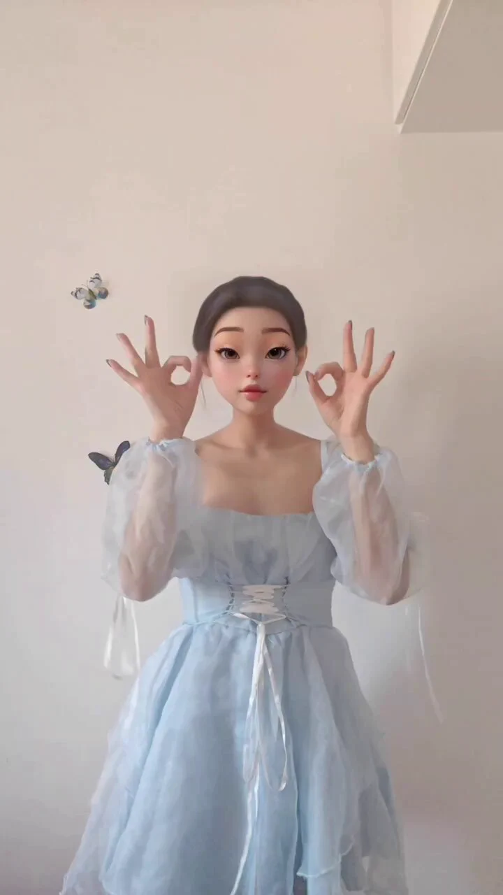 不装了 我是甜妹！ https://t.co/2L1HvLgLZq