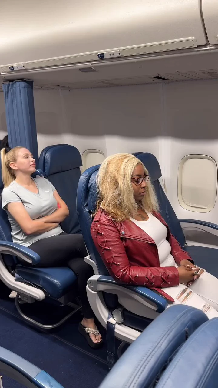 Story of the two blonds 🤣🤣🤣 https://t.co/yzpJudquij