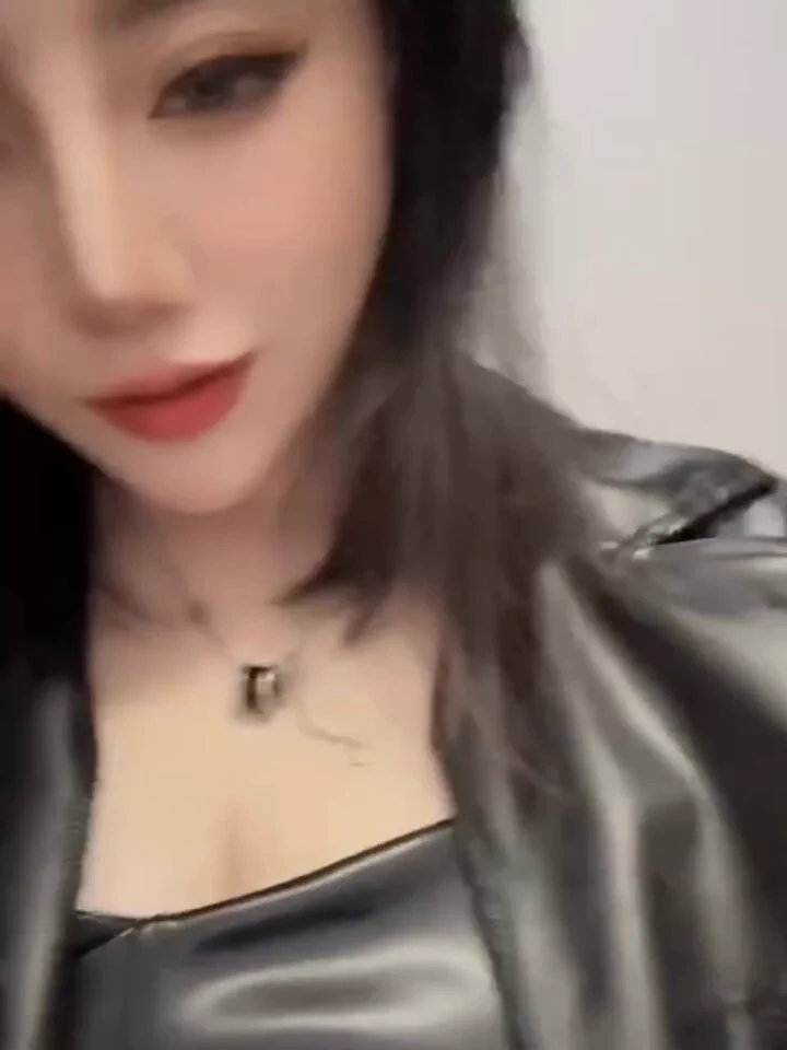 什么 套路直播 社交玩物 都是渣渣 线下才是YYDS投稿💌：@SexytoBaby@SexytoLady@SexytoDoll@SexytoGirl https://t.co/viGigFtIOx