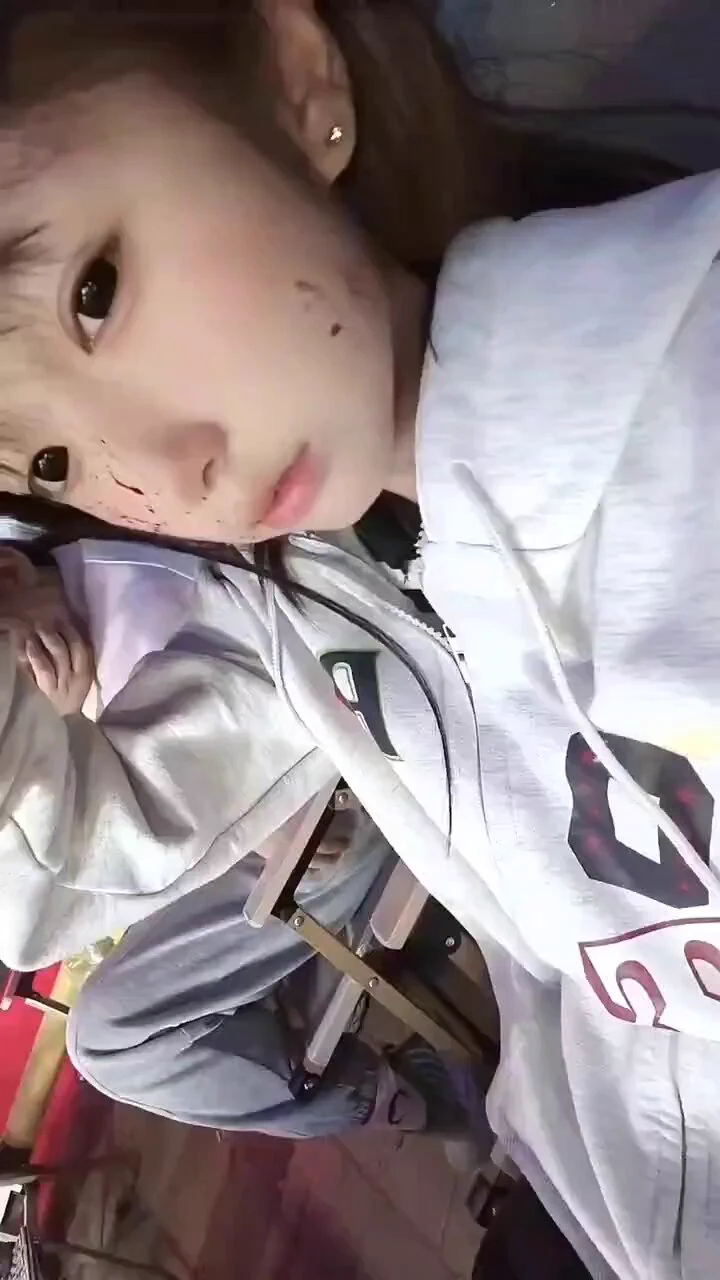 哥哥叔叔约吗？可以当你的小母狗，也可以当你的妈妈～#长沙 #线下 #女王大人 https://t.co/4fpRqf5uPb