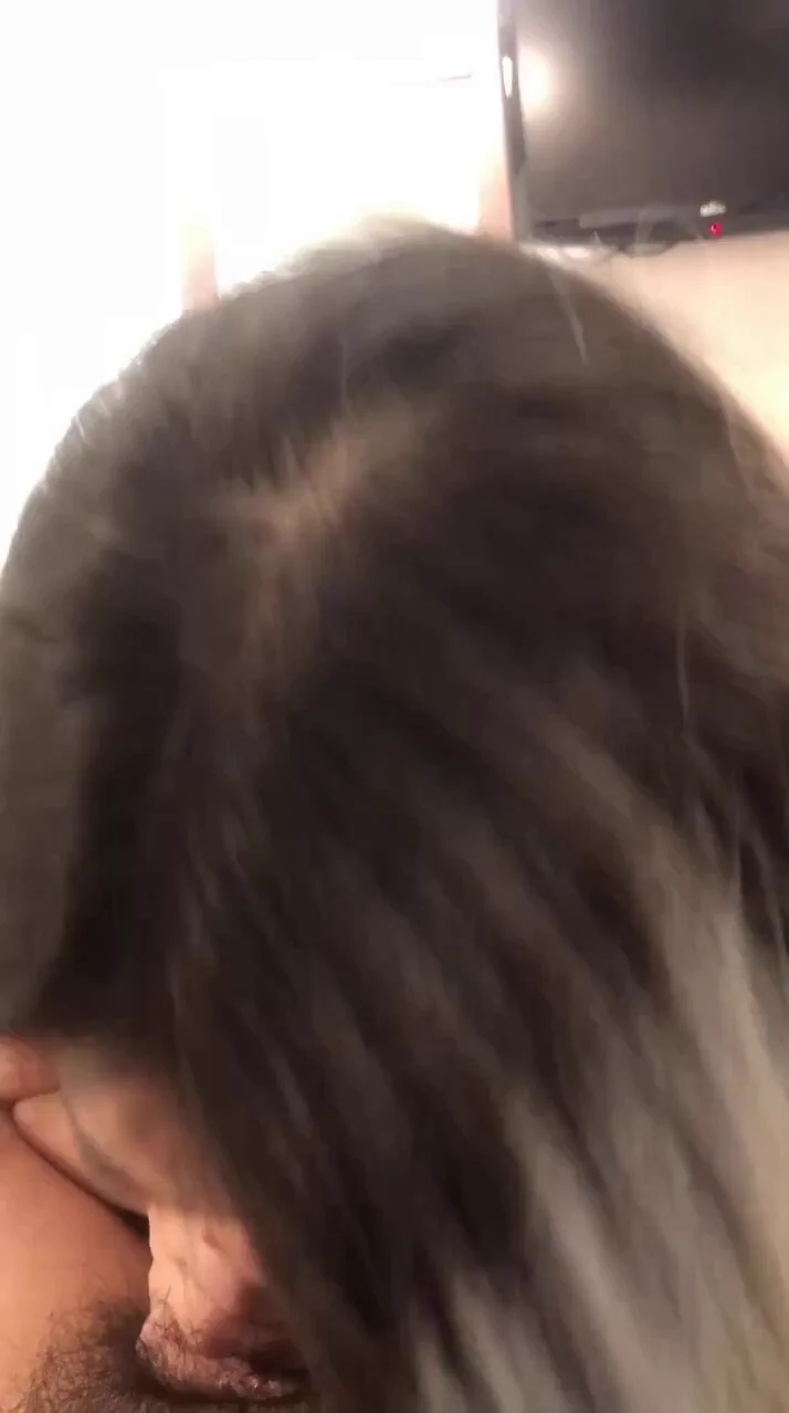 黄毛美甲嫩妹扣爽后卖力服务还是被操哭评论区有 #Ai脱衣 #换脸 工具和免费破解版福利App⬇️#露脸 投稿：@nailao1222 @RLWJ_kukjng @jav_hihi_ @laga27439 https://t.co/YgczSbmBqH