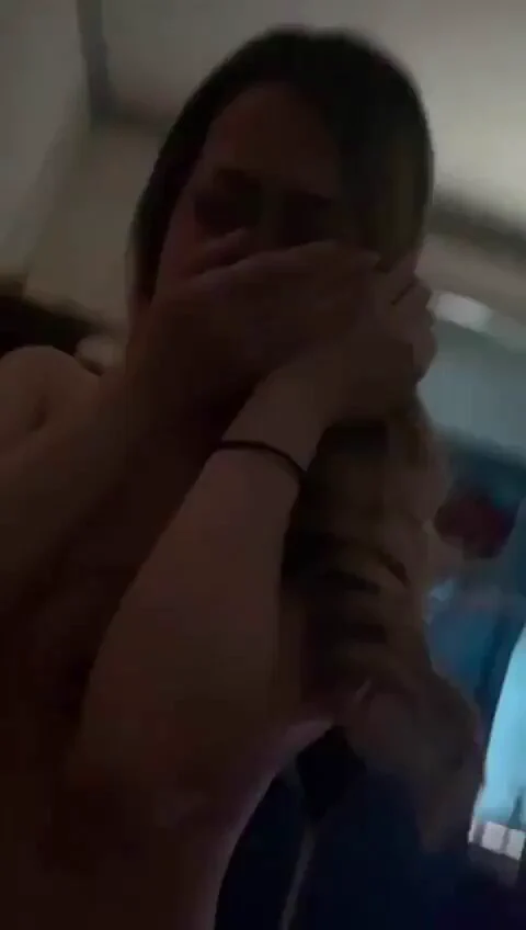 黄毛美甲嫩妹扣爽后卖力服务还是被操哭评论区有 #Ai脱衣 #换脸 工具和免费破解版福利App⬇️#露脸 投稿：@nailao1222 @RLWJ_kukjng @jav_hihi_ @laga27439 https://t.co/YgczSbmBqH