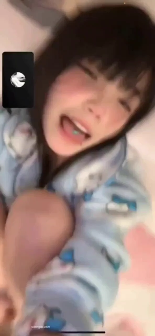 清纯妹妹被主人网调，拿着水晶大鸡巴抽查小穴，白浆都顺着流出来啦精彩内容完整版已放评论区 https://t.co/5yqG2uImTm