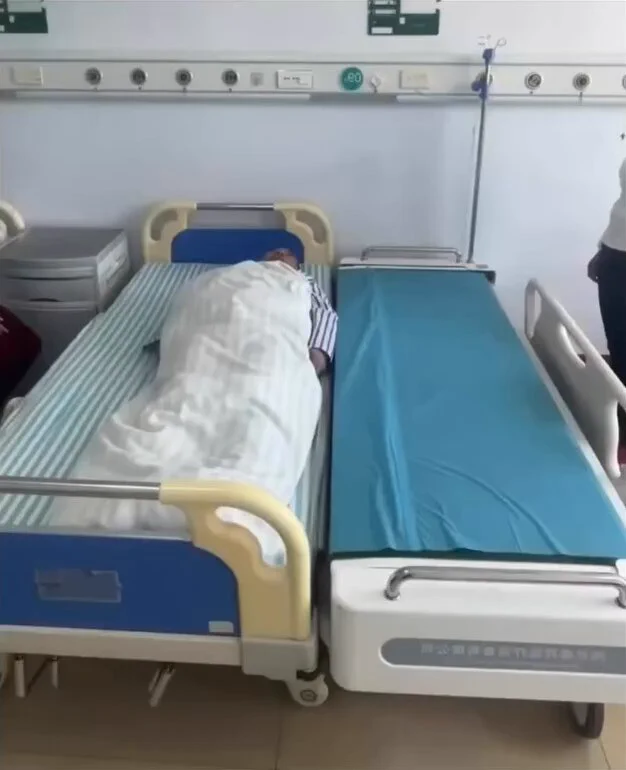 China dispone de camas de traslado inteligentes que permiten mover a los pacientes sin esfuerzo https://t.co/1GJbnpHUtl