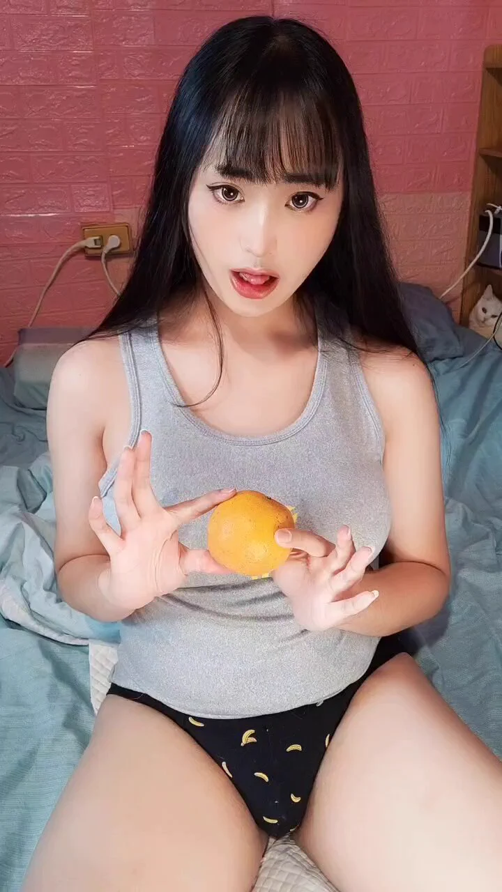 一大早心血來潮好想要剛好看到有一顆橘子在桌上突然有個大膽的想法於是橘子成了我的飛機杯酸酸甜甜黏黏又滑滑又爽又刺激最後橘子被我幹爆了🍊🍊精液也跟著噴光了💦💦💦https://t.co/ZDhSWPkaJv#偽娘 #第三性 #跨性别 #人妖ts #巨乳 #巨根 #女乳男根 #おとこのこ #男の娘 #Otokonoko https://t.co/Z5HWeMH9wi