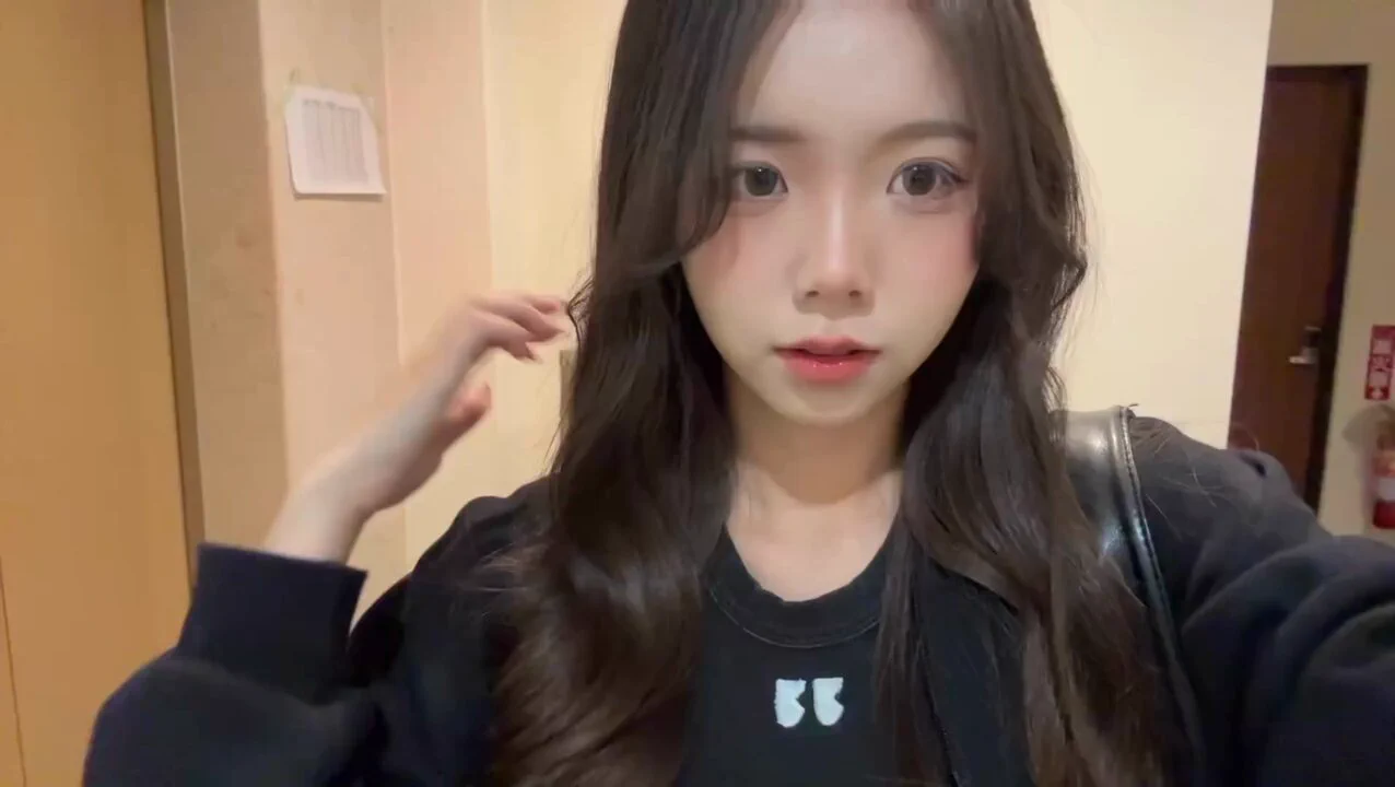 留言區抽一個跟我無套內射😆 https://t.co/vREILpCeKa