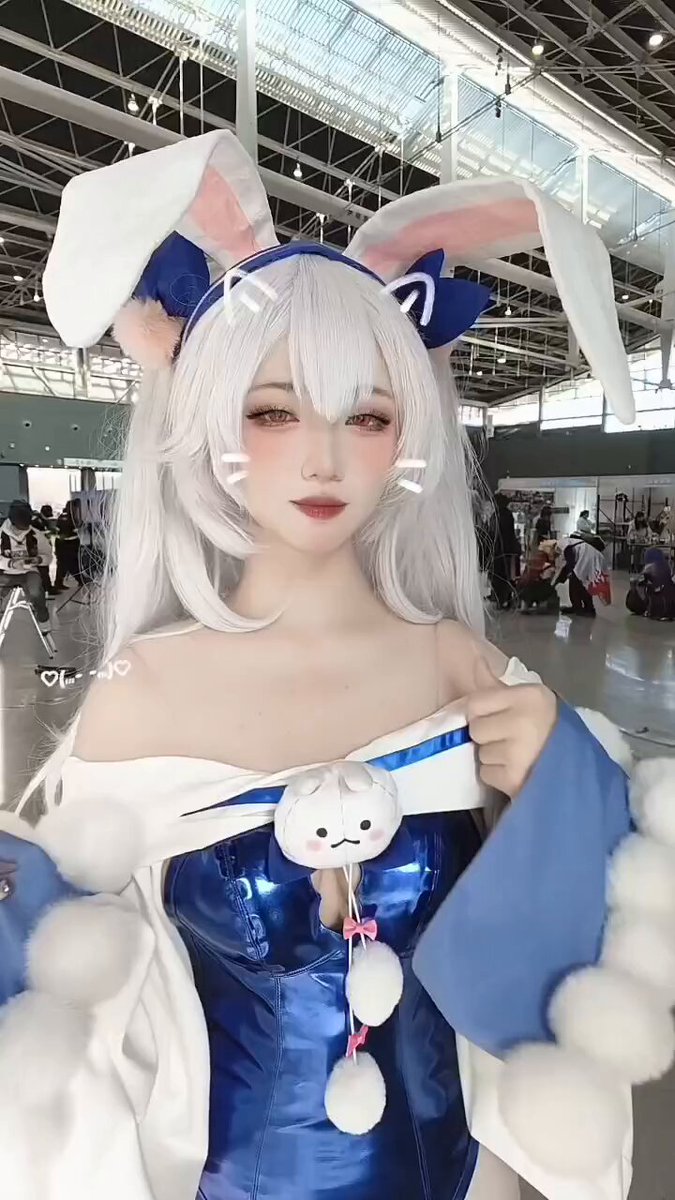 kisskiss指挥官~
#アズールレーン #碧蓝航线 #拉菲 https://t.co/PLB4ABmJl2