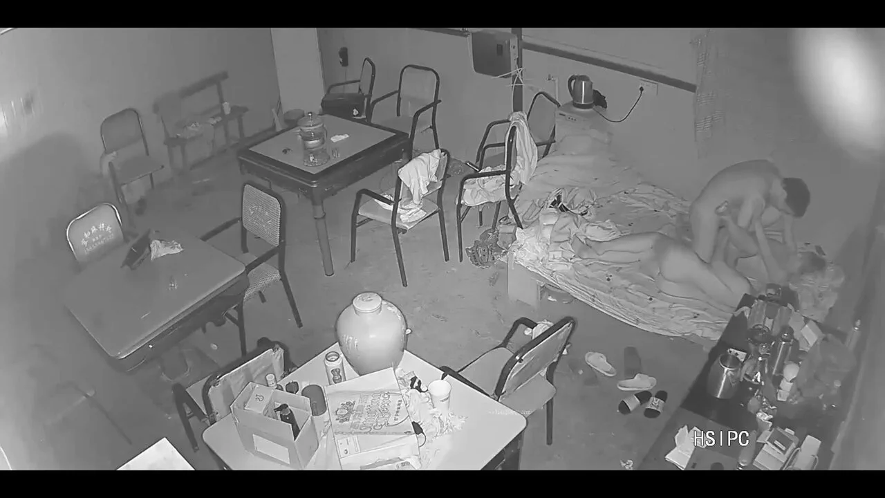 黑客破解网络摄像头偷拍麻将馆老板晚上留下两个欠了不少赌债的好赌少妇3P肉偿完整版44分钟,在首页置顶电报群 https://t.co/52LBf2Z00p