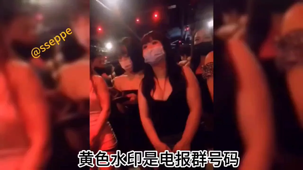 逼被扣烂,奶被摸出茧子!一个舞女笑言。确实,十块钱就能随便摸一曲,一曲三到五分钟。碰到那些色但包天的男人,还会把手伸进舞女的裤裆里…舞女通常也是敢怒不敢言!有时候想想,这些舞女挣点钱也蛮辛苦的。 https://t.co/yne8HdZYNF