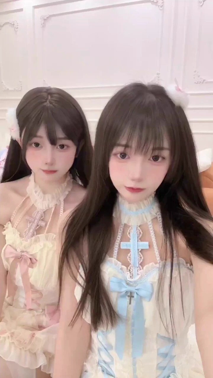 #双飞 #萝莉 白虎姐妹花 https://t.co/EUhSIox23Y