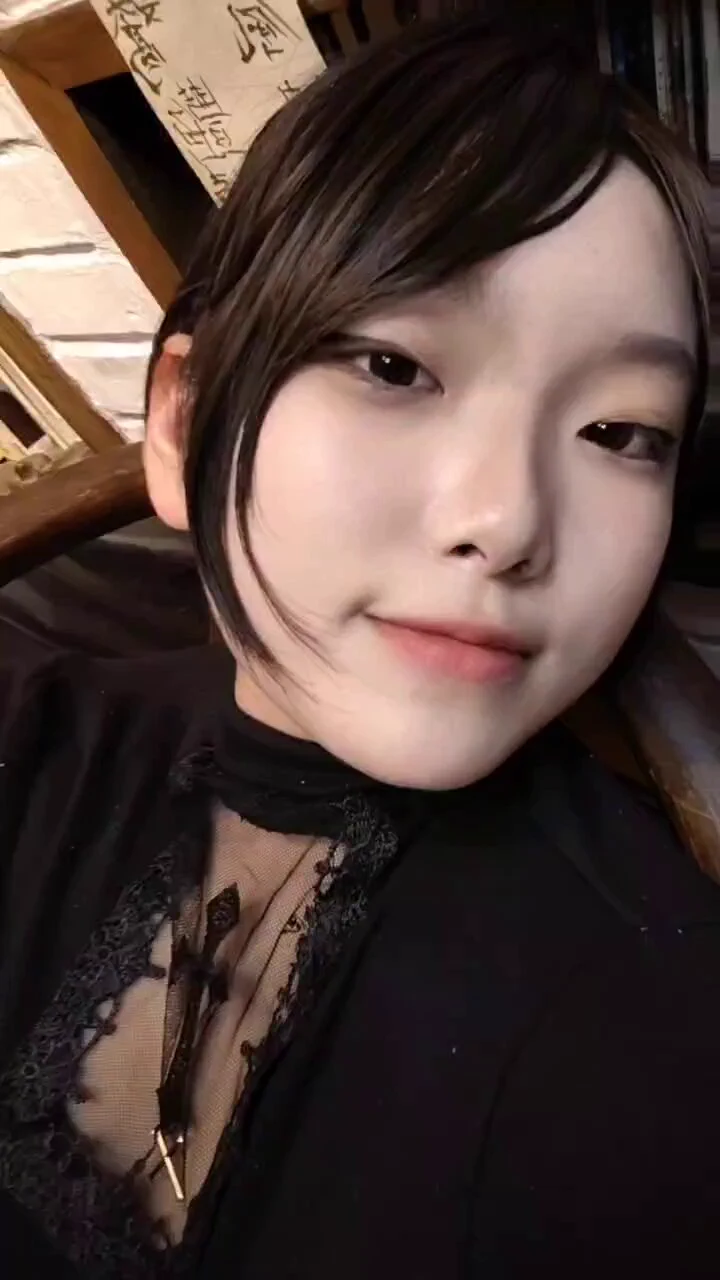 #媚黑 #雌竞 #母驴 #母狗 #女德 #女权 #cos #妓女 #母狗 #母猪 #开发 #评价 https://t.co/TGjZoL9Q0O