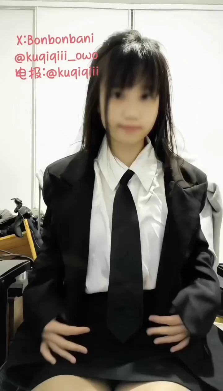 ❛˓◞˂̵✧西装已穿领带已打@SexytoBaby @SexytoGirl @SexytoDoll @SexytoLady https://t.co/KUdqqcPkA4