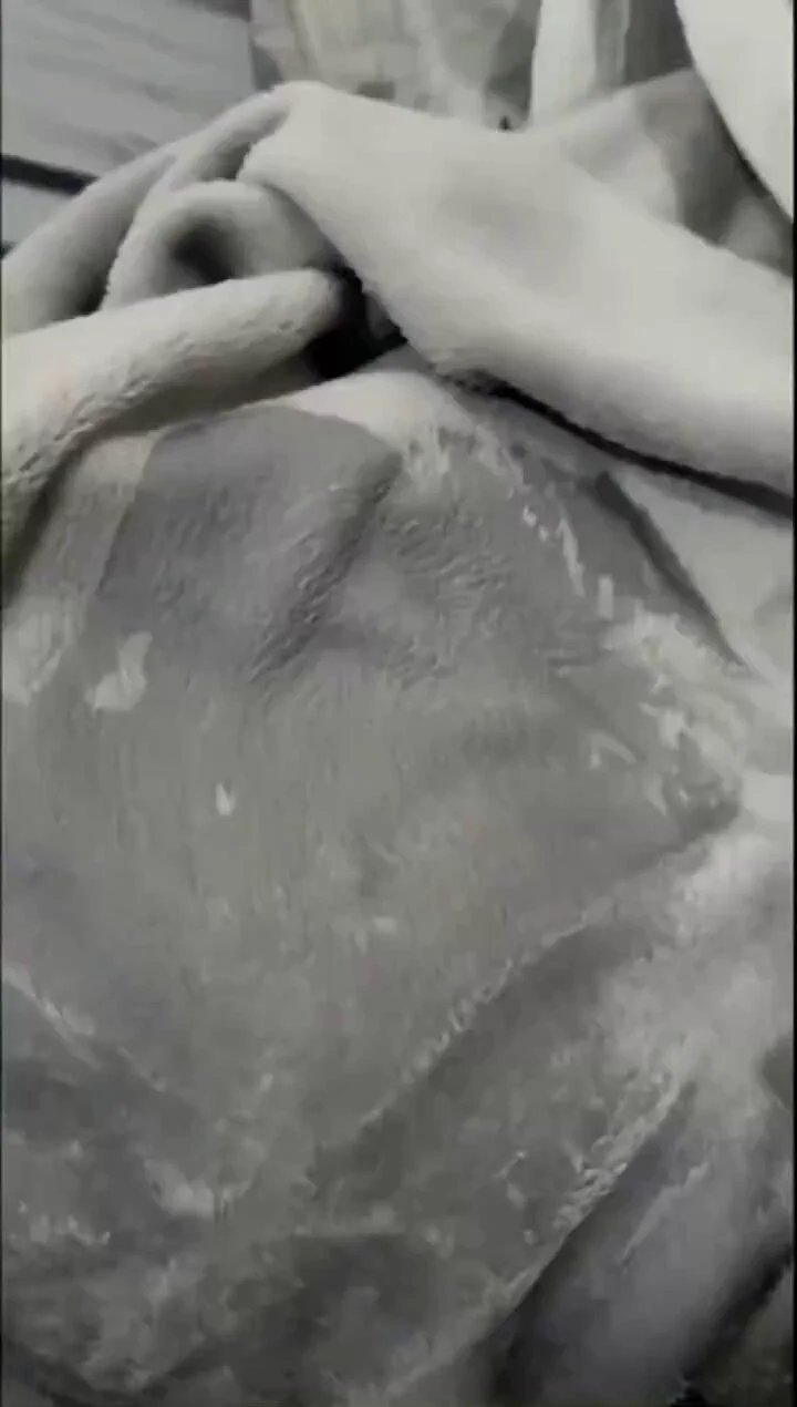 处女喷水是什么感觉？ 17妹子，没有性生活（上）都是水，透明无杂质，这妹子喷的是真多。处女都可以，你还在徘徊犹豫？宁可在实践中失败，也不要在徘徊中等待 https://t.co/kYtHzpA29g