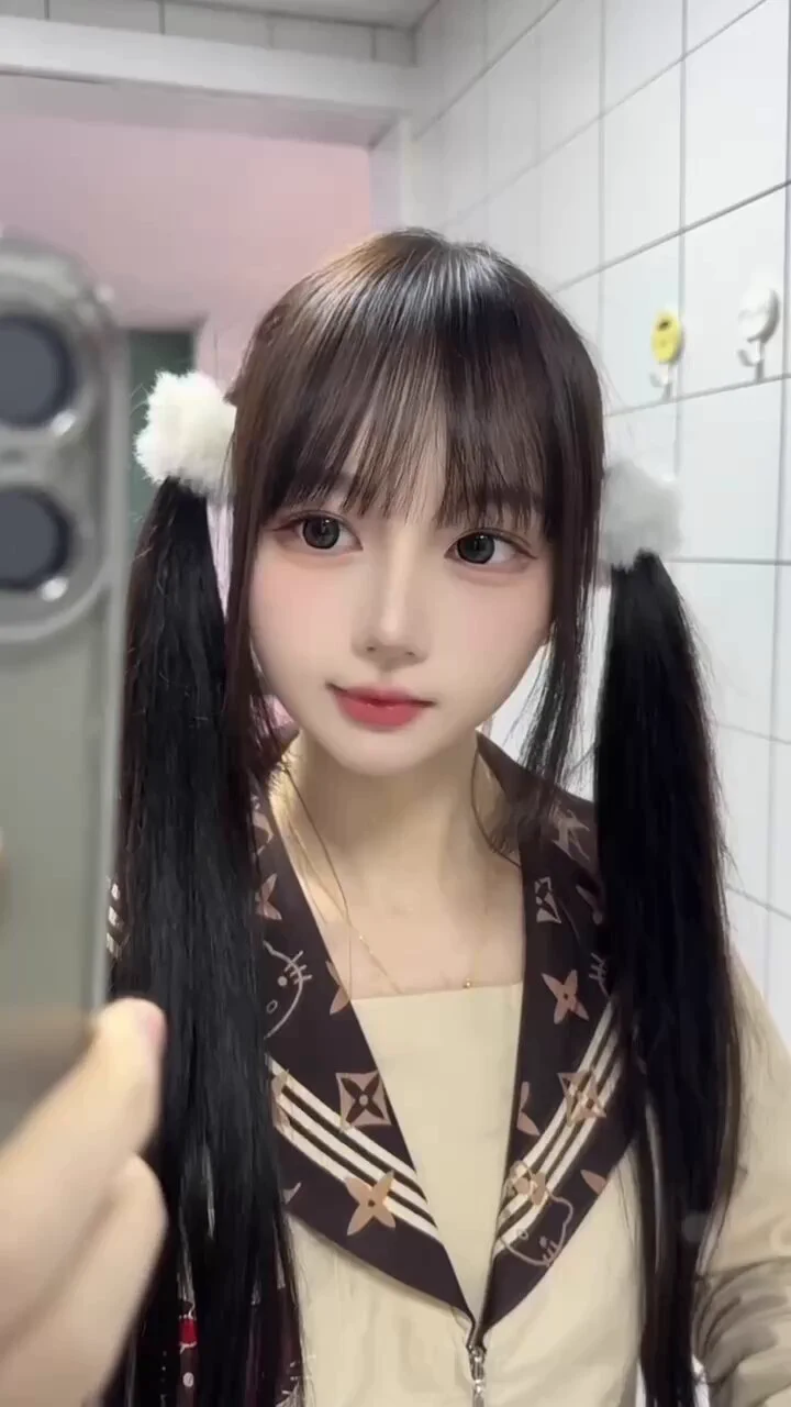 依旧是靠谱鸭鸭为你推荐#上海 06/158/38kg。会喷水的幼萝小小只，筷子腿，冷白皮清纯甜美，身娇体柔。全身0整容，天生精致脸。真实漫展嘉宾 cp国漫签约coser可69蛇纹，会喷水，可sm字母一切精彩内容皆在tg群内更新Q：2752731305这边私信联系也可以全新tg群：https://t.co/0yvoxdk6kz https://t.co/dNCfQgdi43