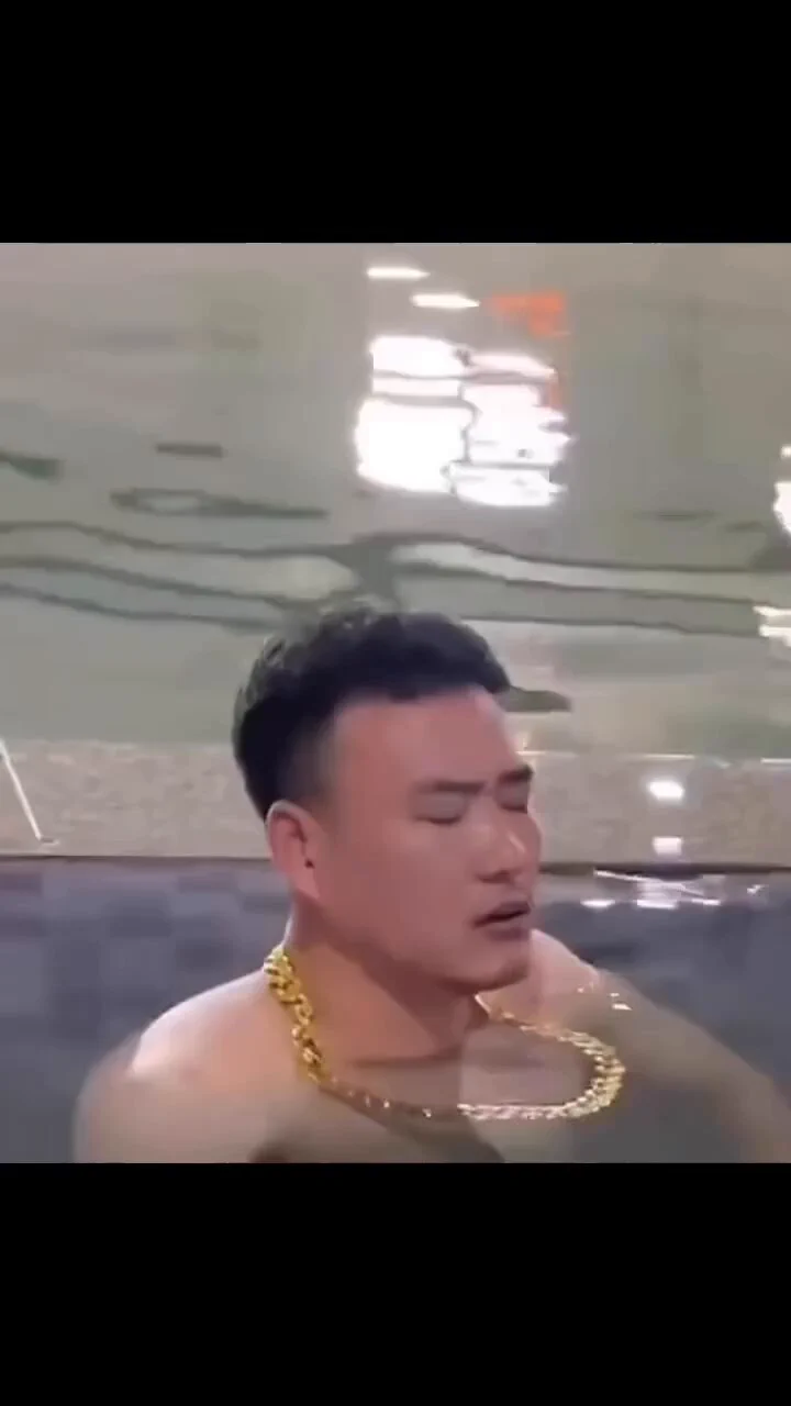 大哥~漂啦、漂啦。🤣 https://t.co/Sf3stHrUr0