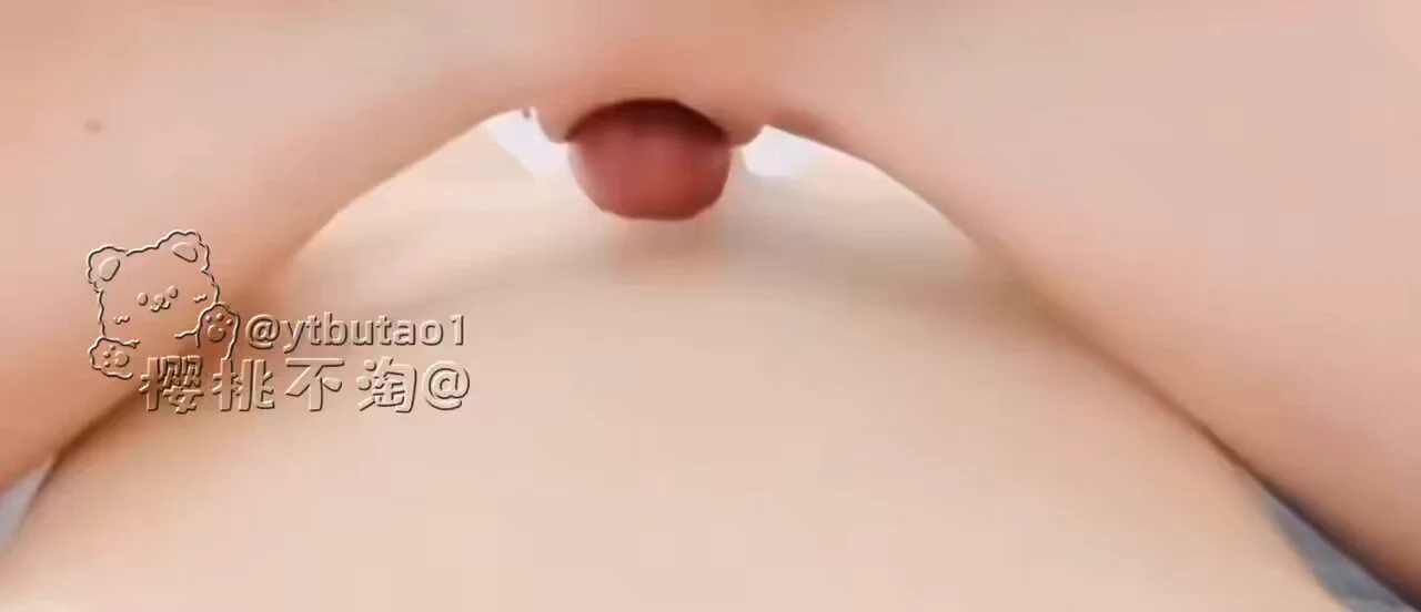 能用这个姿势帮你打✈️吗？ https://t.co/QXxuYOeEDh