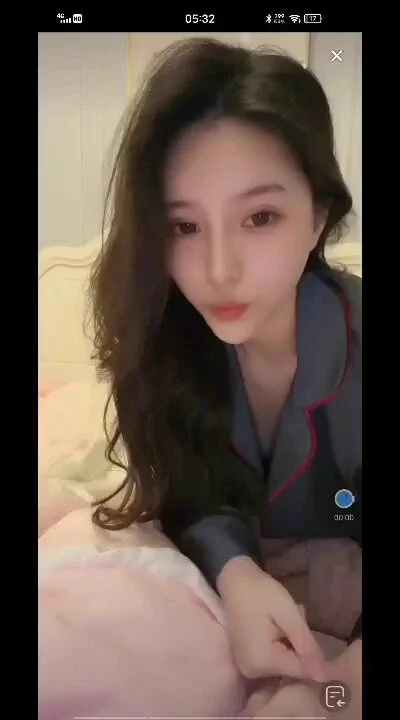 高颜值主播漏点 https://t.co/nW2hjMkE1Z
