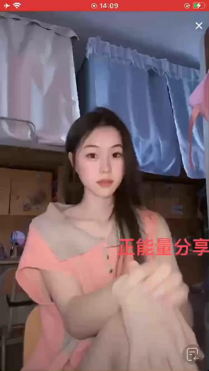 骚货故意漏的 https://t.co/jxgiNmGnHl