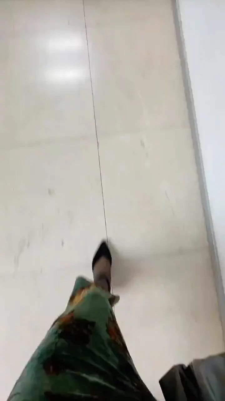 小皮鞋扣扣响，资本主义臭思想。 https://t.co/IAY3LXeg9a