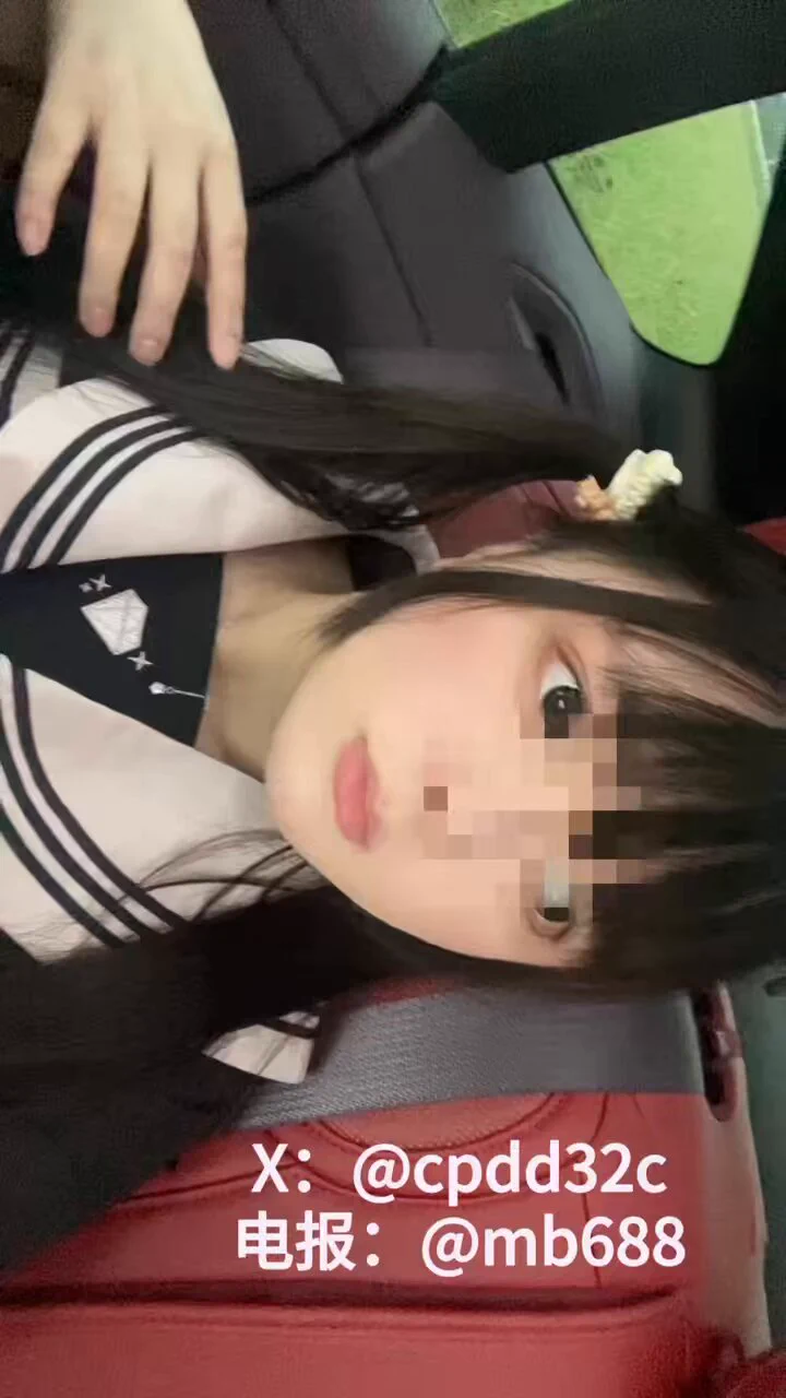 放学回家偷偷在网约车上露出 真空穿了一整天的黑丝被白浆浸透了 湿湿的在网约车上留下一滩白浆的印子 被网约车司机一直回头偷看 @SexytoBaby @SexytoLady @SexytoDoll @SexytoGirl https://t.co/pqOlJTeSbJ