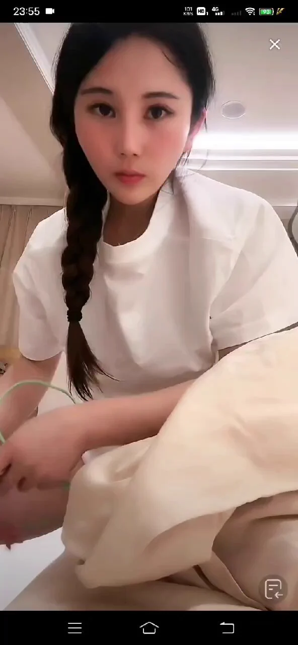骚货主播直接给粉丝看逼 https://t.co/h1ruRkpwmM