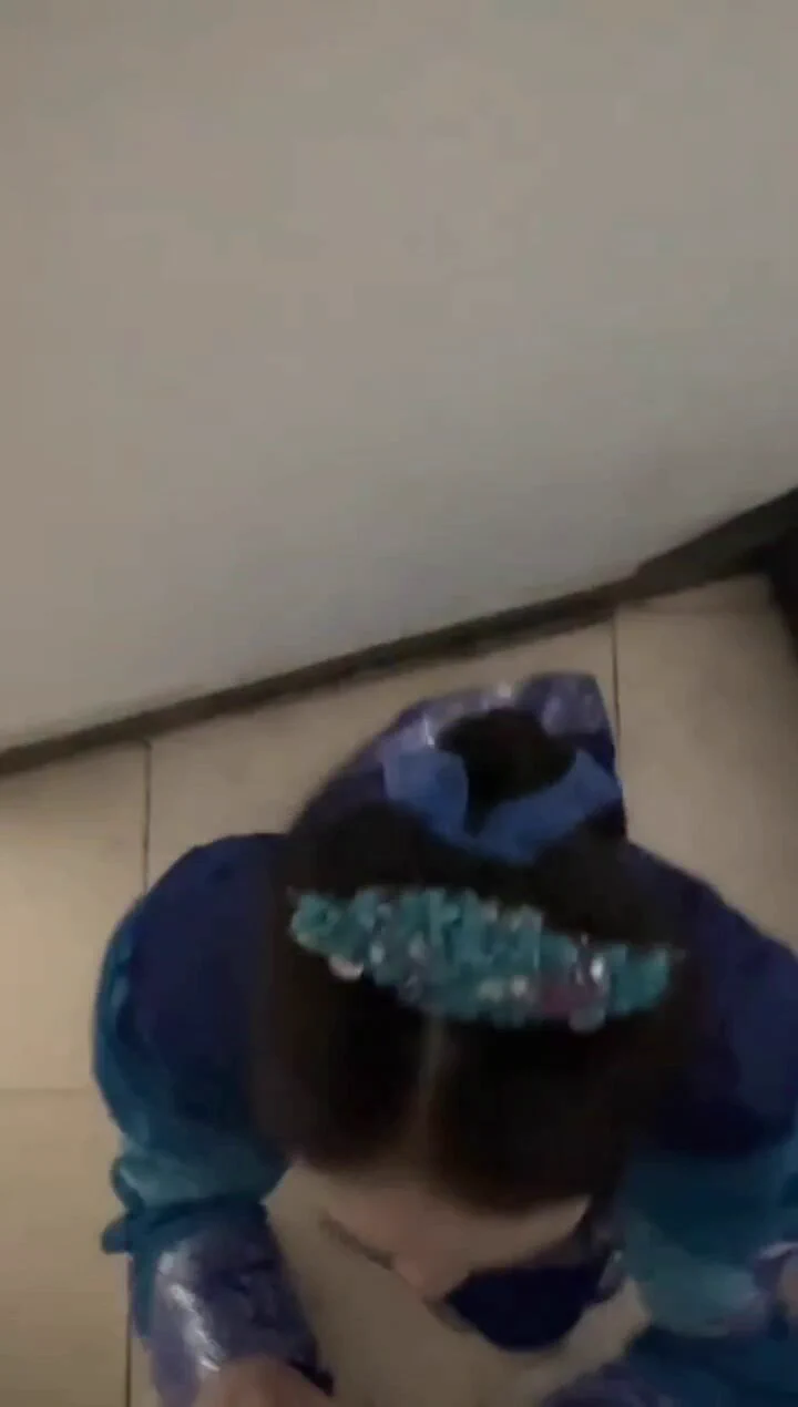 拍了组仙剑的龙葵 很好看 高兴的立刻去楼道里奖励老公😛@luchu888@wqganenshi_ https://t.co/swkFVxu6Il