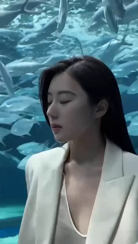 深圳鹦鹉🦜03年清冷气质古风美女 真实艺术生记忆中的白月光❄️毫无风尘味 女友感萝御双修 可纯可sao 身高173cm. 体重100斤.E🐻 蜜桃臀🍑   皮肤紧致雪白，性格开朗大方 温柔可爱  纯天然🈚️整容大号👉🏻白鹤🥇私人订制@bh8881bot https://t.co/NbEDCyNsH3