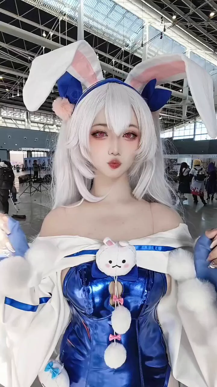 萝莉好啊
#アズールレーン #碧蓝航线
#拉菲 #兔女郎 https://t.co/8prvBvtsyq