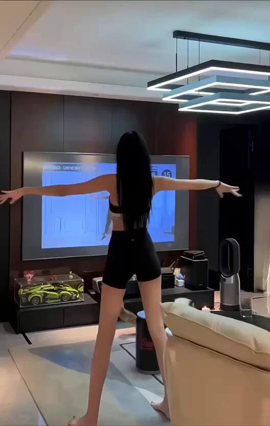 🌿Shanghai🔝酷飒甜辣纯欲最佳推荐  🎬 身高182E纯纯新人 ~❏全球城市旅游小姐中国总决赛华东冠军🏆❏高挑身材 筷子腿 女团成员 门面担当❏气质极佳穿衣大牌素质高 本人小脸🈚️整容 🈚️整容 🈚️整容 𝐇𝐄𝐈𝐆𝐇𝐓: 𝟏82cm𝐀𝐆𝐄: 𝟐𝟎𝟎1🐻:  E 𝐜𝐮𝐩Tg全国交流群☞https://t.co/6y3ZqtZvi8 https://t.co/pEOFn3Ym6A