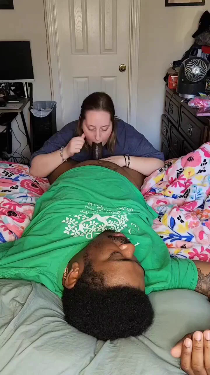 True cum swallower! Do you have any for me? https://t.co/ZVwujiCQts