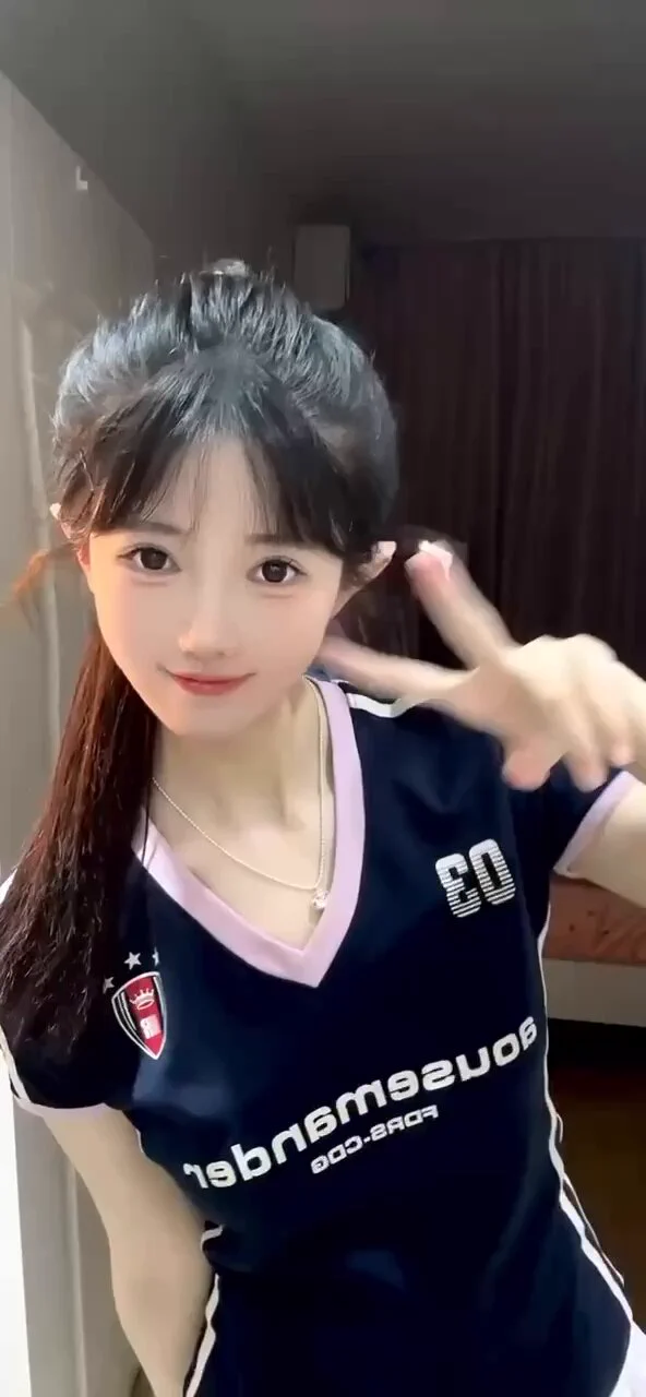 #上海 身高/168cm 年龄/05年体重/90斤    胸围/c杯本人大一在校生.平常爱好表演/弹奏/看书/漫画.参加过一些选美比赛/弹奏类比赛/书法比赛/网络剧拍摄等（弹奏类比赛获得过服务季军）🛰️：niuniucos05🐧：97585594看照门槛🚪100（永久有效）备注zfb口令🧧添加➕✈️：https://t.co/qSLRVay96O https://t.co/qetXFpktqU