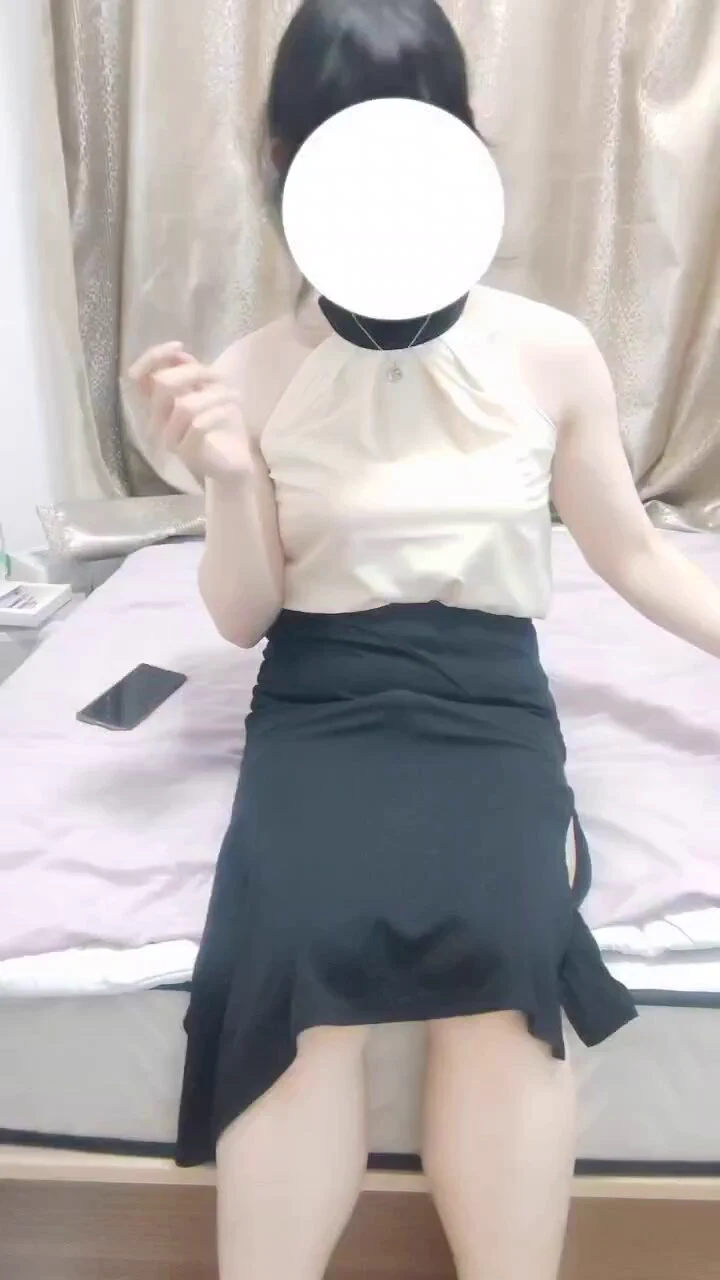 #怪兽集合下班回家后的ol小姐姐会做什么呢？当然是拿出大人玩具涩涩啦！全自动飞机杯，可振动，可加温，可变速。每根大肉棒都值得拥有～@guaishoujihe_01 https://t.co/ICVwfWi5FT