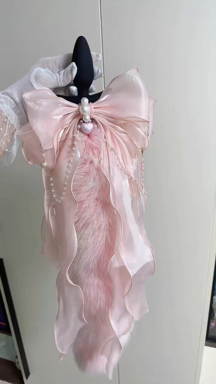 刚做好的电动尾巴！忘记充电了，手动摇一摇 https://t.co/Ux6b7WG7N0