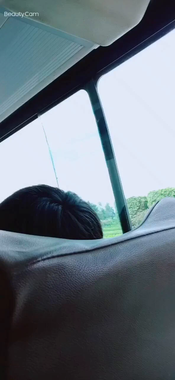 吓一跳了吧😜更多高清无码完整版在👇🏻https://t.co/9QRvXd0Myl https://t.co/WG07RK9kYS