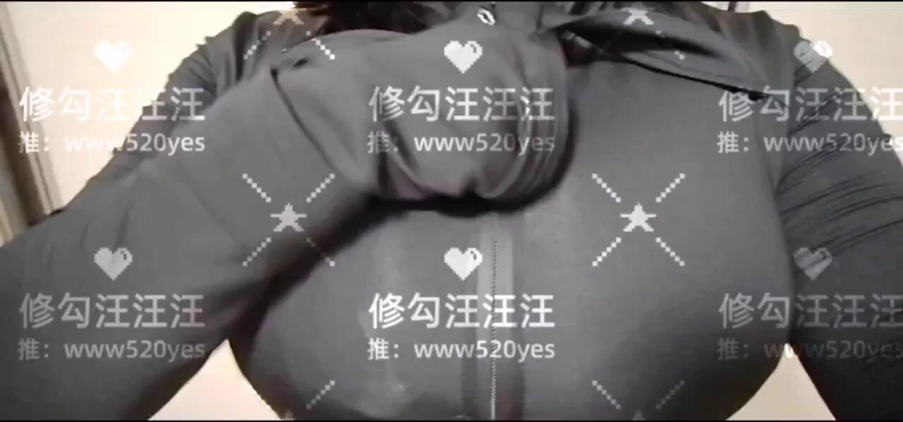 像我这种缺爱b最好谈了 只要你愿意听我讲破烂事 愿意公开我 愿意认真回我消息 每天条动态都跟我互动 我就以为真爱降临了 https://t.co/TzBsBPP9Ok