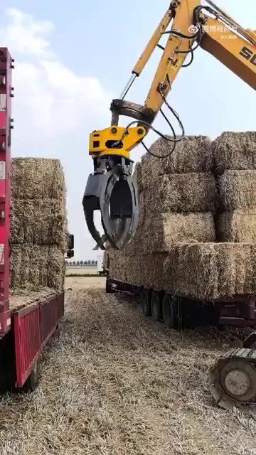 治愈强迫症！近日，河南驻马店，一片麦田收割后，智能“机械手臂”闪亮登场，5分钟完成一亩地秸秆打包，杂乱的秸秆被“咔咔”几下码放成整整齐齐的“吐司面包”! https://t.co/8Qugl1kZ8H