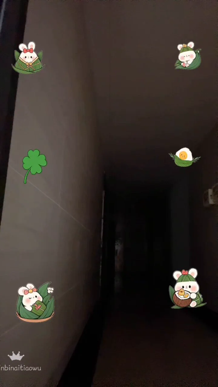 端午给大家放福利来咯 才准备开门隔壁领居刚回来关门偷偷摸🉐摇一下回家🤣很久没漏出啦 接一切订制 需要订制入门快私我吧🥰🥰哥哥们😂 @luchu888 https://t.co/53mYfTGwRC