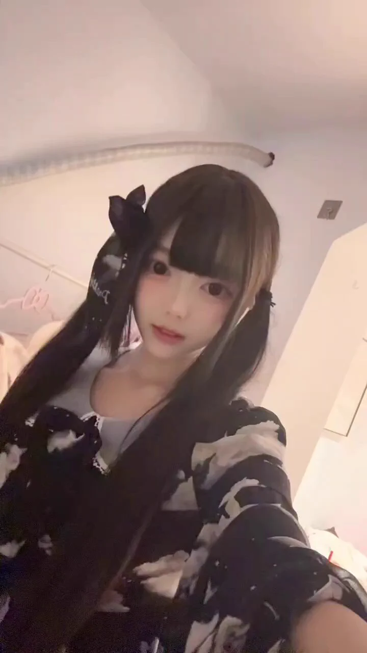 成都白04 真人真照假赔W，成都萝莉天花板，各种Cos服装。昵称：甜甜 年龄：08体重：38kg 身高：162cm大号👉🏻白鹤🥇私人订制@bh8881bot https://t.co/UdddC2K4TE