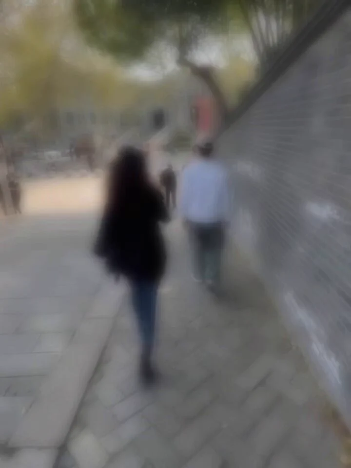 看自己老婆和别人老公的关系如此和谐，我很欣慰 https://t.co/TLcLvrdBuk
