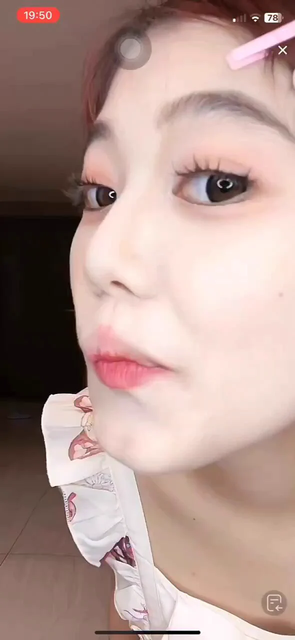 靠这么近给粉丝送福利呢 https://t.co/itUhhmC2X7