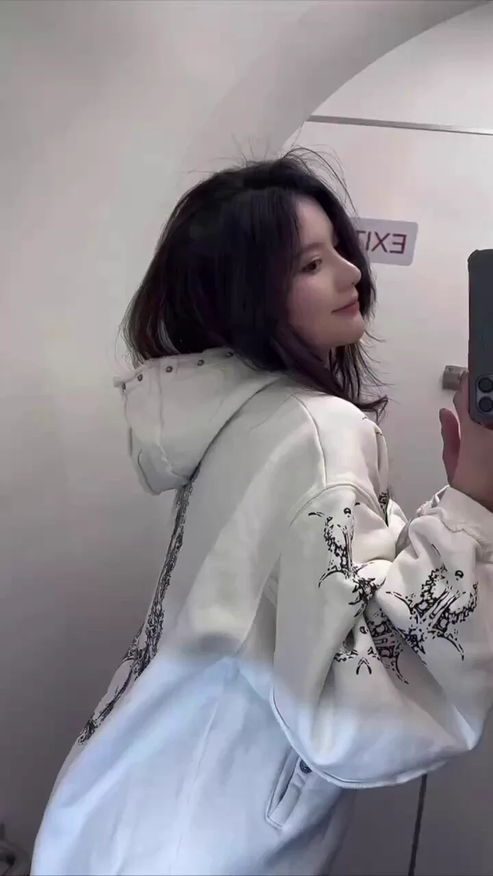 我回来啦，有没有豹子想我了！ https://t.co/TSuMCI0VBb