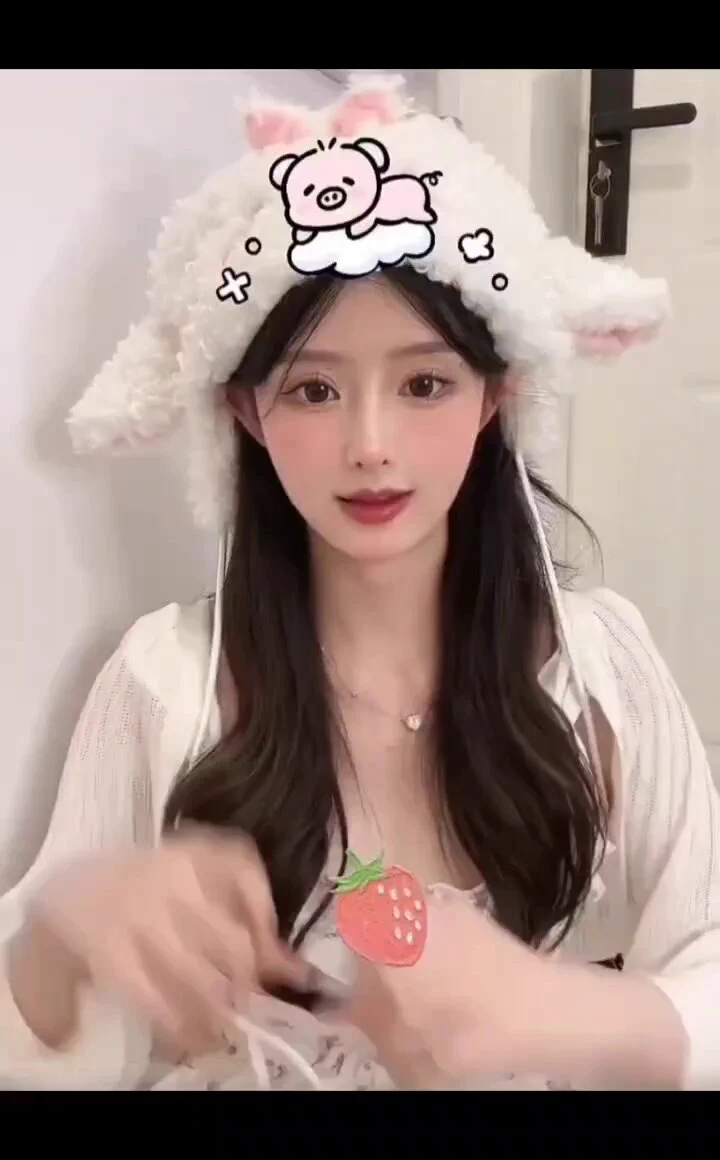 🌈深圳🔝极品邻家女孩·身高 166 体重45kg 🐻 C 年龄21纯天然妈生脸，一支玻尿酸都没打过声音温柔甜美不做作邻家女孩，🉑️素颜见K，皮肤雪白嫩滑，清纯甜美性格好，配合度极高好评率超高，欢迎哥哥来体验Tg🛰️全国在线看图群交流群精彩反馈在内☞:https://t.co/8bdb0JW3Td https://t.co/6OBPHEQedc