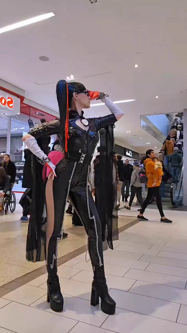 Best feeling in the world is feeling possessed by the spirit of Bayonetta making you try to hit as many of her poses as possible 😭 https://t.co/8XgVOgY5F2