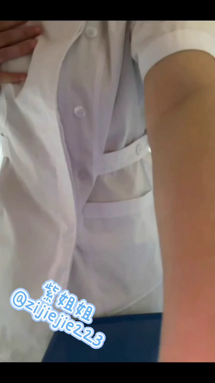 作为一位医生 不但要治病救人  还要解决病人们的生理需求  处理性欲旺盛饿鸡吧也是职责呦 @SexytoBaby
@SexytoLady
@SexytoDoll
@SexytoGirl https://t.co/pt7Zr3nShS