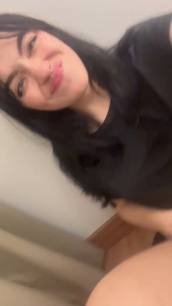 chudai? 😈 https://t.co/ivasyoZsBT