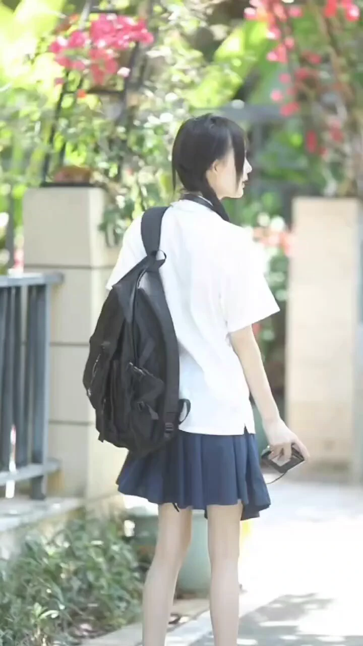 #北京 
𝒾𝓃 𝓈𝒽𝒶𝓃𝑔𝒽𝒶𝒾  .
  净身高168体重40kg 罩杯c
06年 真实大一艺术生在读 100%纯天然无整
💦抖音小网红 会舞蹈💃 皮肤雪白
💧酒杯腿长腰细 三点超粉 紧致💧多女友感

🛰️：niuniucos05
🐧：97585594
看照门槛🚪100（永久有效）备注zfb口令🧧添加➕
✈️：https://t.co/qSLRVay96O https://t.co/Y70giHqkoK