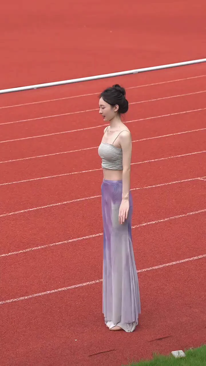 优雅的傣族舞，学会了吗？🥰🥰 #dance #reels https://t.co/DQmRpRYMfS