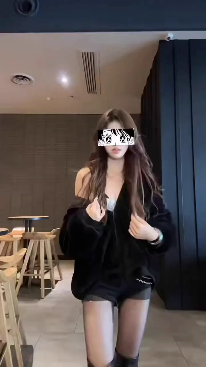 昵称:西安交大的大学生美女
坐标:西安（全国可飞）
年龄:20
170 97  c
特点，西安交通大学在读学生，（可查学信网），处女，有需要的大哥，可以联系。
电报选妃讨论组: https://t.co/AufbySsG2C
门槛88，信我，不会辜负，门槛88是为防止口嗨 https://t.co/E17vDXgiLh