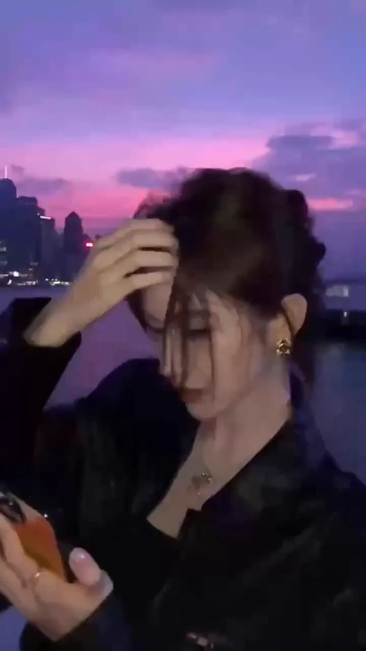 沪 硬W硬W硬W🍠博主 只兼职 不职业 硬W⬆️ 专治神挑 🔴🟠🟣
173 E 99年 白到发光 脸小很精致 皮肤超好无毛孔  女友性格  欢迎预约❣️
🉑明星 star.. 需要名单可私

大号👉🏻白鹤🥇私人订制@bh8881bot https://t.co/Pu4j4r6UTk