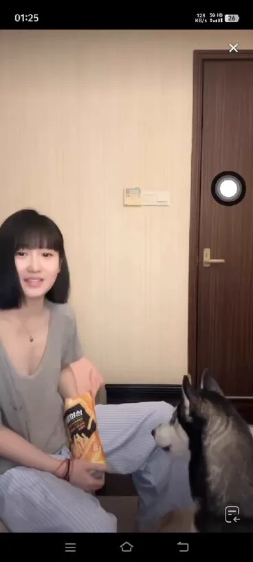 这个奶型好看 https://t.co/yzGrcvyjup